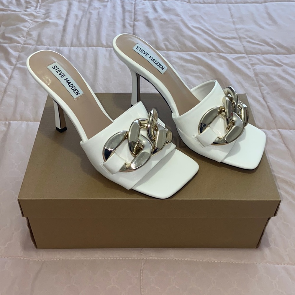 Steve Madden White Heels with Gold Chain